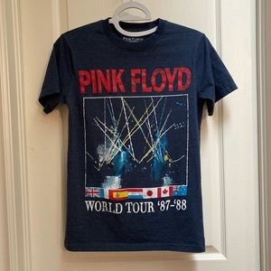 PINK FLOYD World Tour 87/88 reprint. Size Small 60% cotton 40% polyester
